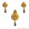 Indian Antique Pendant Set - Click here to buy online - 2,157 only..