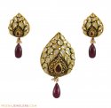 Click here to View - 22K Kundan Pendant Set (heavy) 