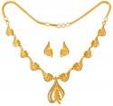22 Karat Gold Necklace Set - Click here to buy online - 2,344 only..