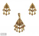 22k Indian Antique Pendant Set - Click here to buy online - 1,330 only..