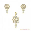 22K Magnificient Pearl Pendant Set - Click here to buy online - 1,223 only..