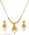 Click here to View - 22K Fancy Filigree Necklace Set 