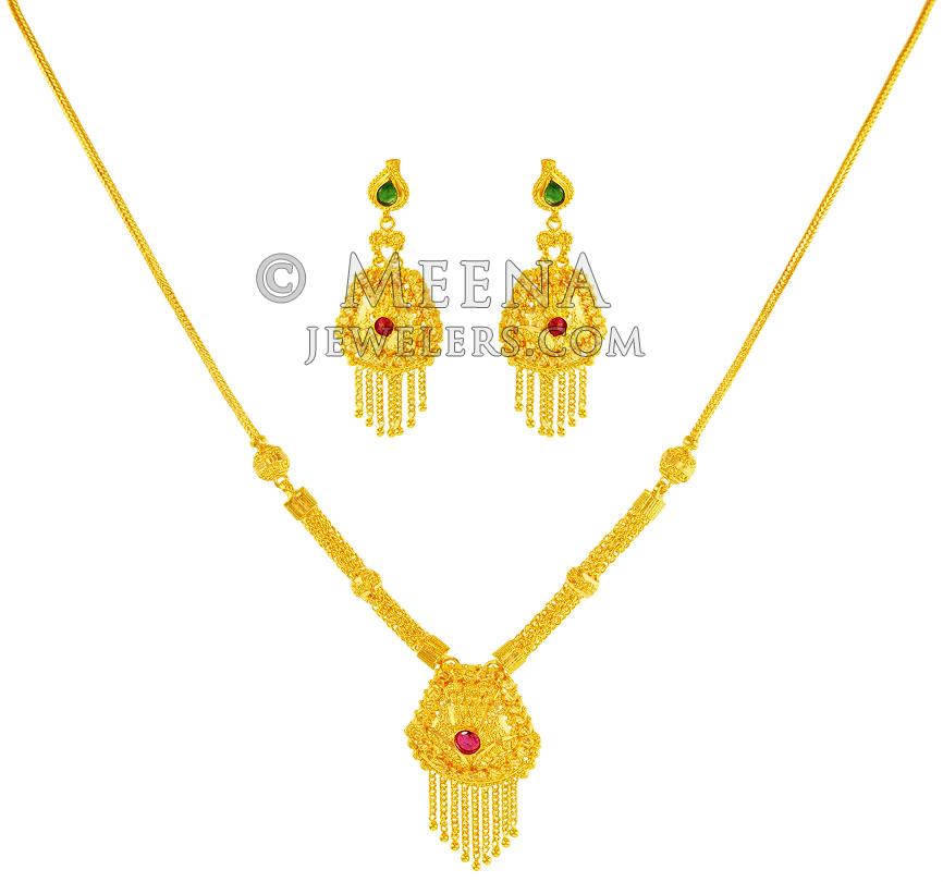 22 Karat Gold Set StLs19678 22K Gold Necklace And Earring Set Is