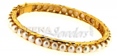 22 Kt Gold Pearls Bangle ( Precious Stone Bangles )