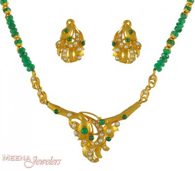 Emerald and Pearl Necklace Set ( Combination Necklace Set )