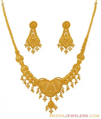 Indian Gold necklace set in 22k ( 22 Kt Gold Sets )