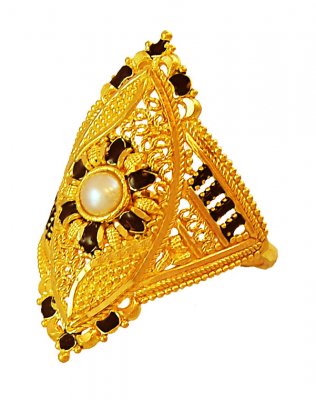 22K Gold Fancy Ladies Indian Ring ( Ladies Gold Ring )