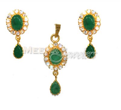 22Kt Gold Emerald Pendant Set With CZ ( Precious Stone Pendant Sets )