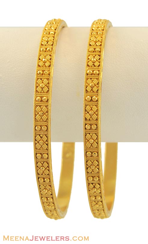 22Kt Gold Bangles - BaGo10963 - 22Kt Plain Gold Bangles with Filigree ...