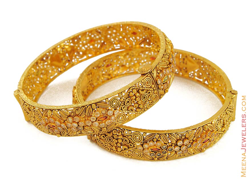 22K Antique kadas(Bangles) - BaKa7675 - 22k Gold fancy antique bangles ...