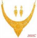 22 Karat Gold Necklace Earring Set - Click here to buy online - 3,292 only..