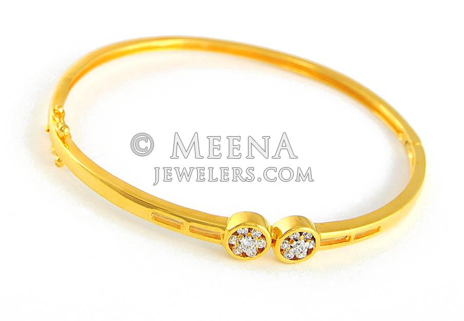 Gold Bangle with Star Signity BaSt4729 22k Gold fancy Bangle (kada