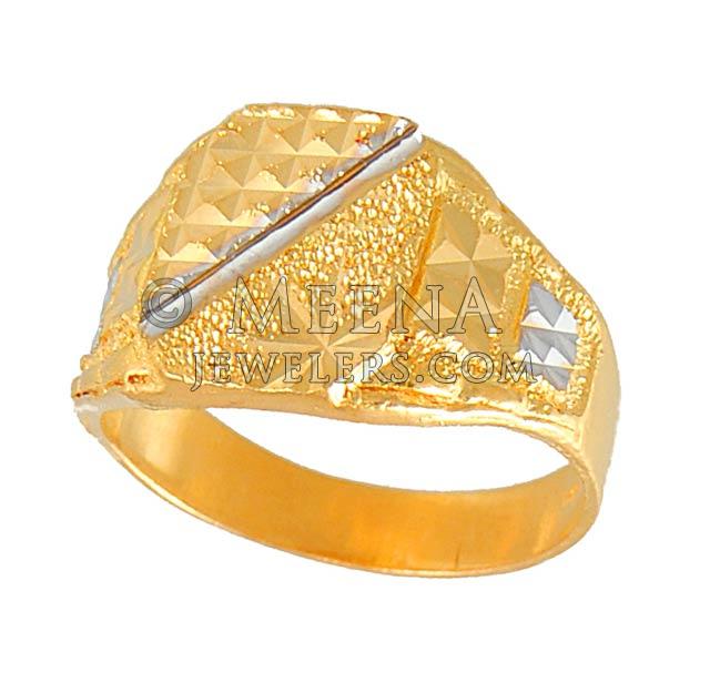 Exquisite Mens Ring - RiMs4619 - 22kt Gold men's ring with frosty finish and fine diamond cuts 
