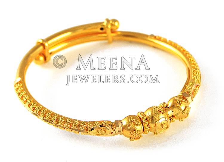 Baby Bangle (22K Gold) BjBa4302 22kt Gold Bangle with Filigree work