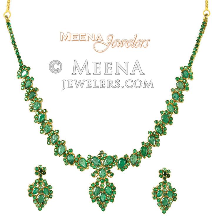 Emerald Necklace Set StPs2652 22kt Gold Emerald Necklace and Earring set beautifully