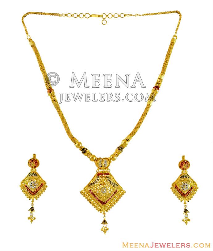 22k Gold Three Color Set StGo13162 22K Gold Necklace and Earrings set with beautifully