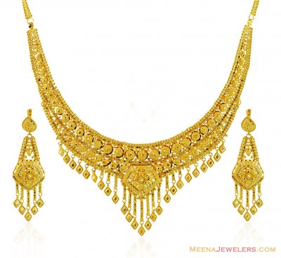 Gold Traditional Necklace Set  ( 22 Kt Gold Sets )