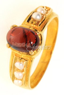 Gold Ring with Garnet and Pearls ( Ladies Rings with Precious Stones )