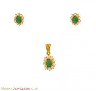 Gold Pendant Set with Emeralds and Pearls ( Precious Stone Pendant Sets )
