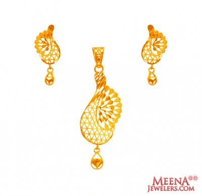 22Kt Gold Delicate Pendant Set ( Fancy Pendant Set )