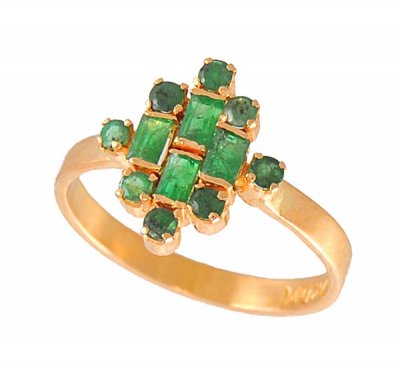 22Kt Gold Ring with Emeralds ( Ladies Rings with Precious Stones )