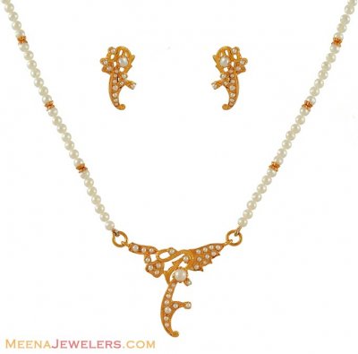 Pearls and gold Necklace Set ( Combination Necklace Set )